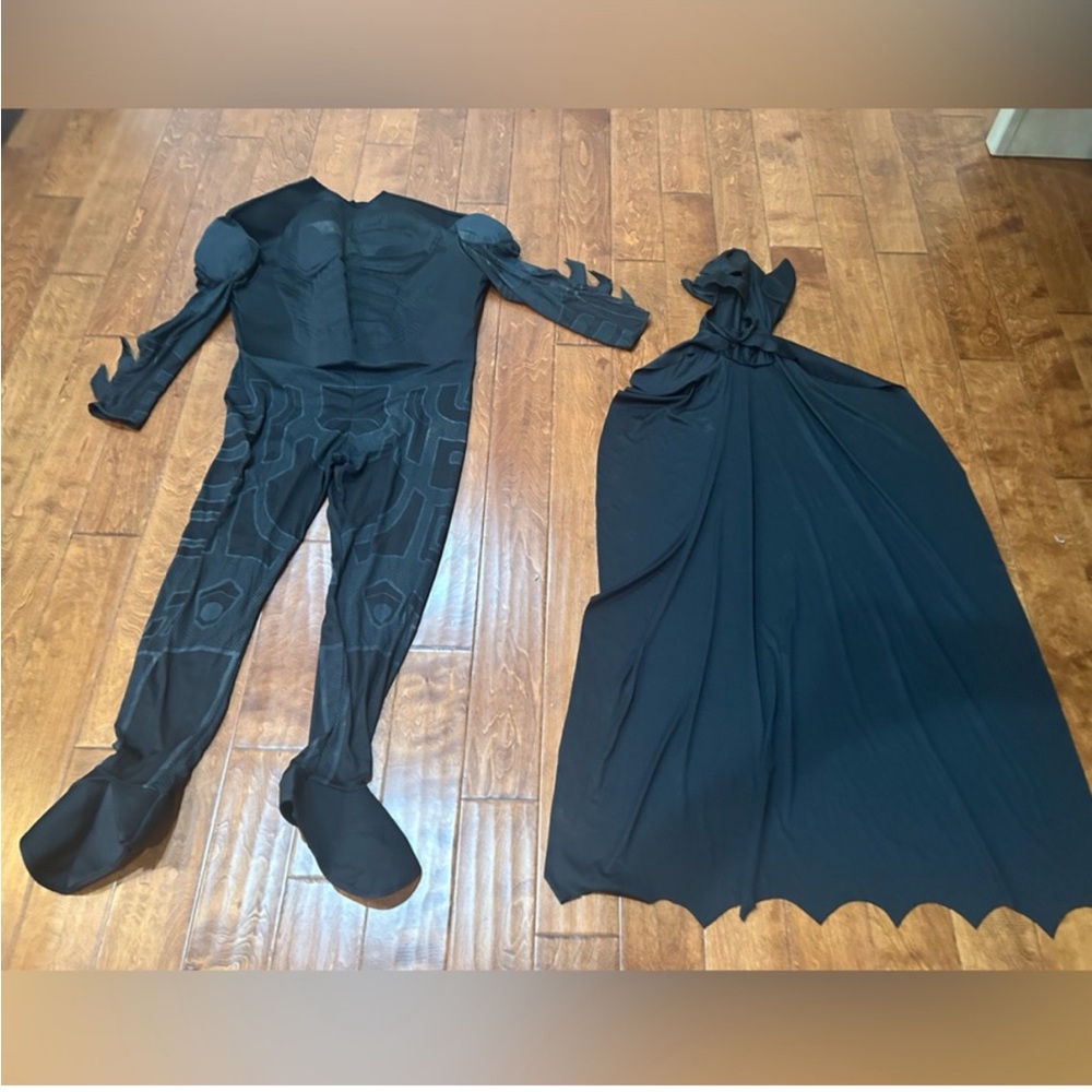 Size Large Black Superhero Costume